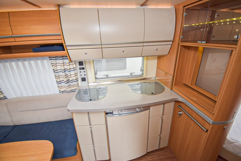 Каравана Fendt Saphir 510, снимка 11 - Каравани и кемпери - 52578635