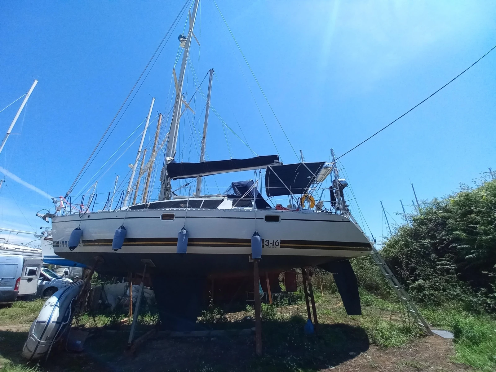 Ветроходна лодка Kirie Feeling 346 - изображение 4