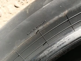 Гуми Зимни 285/45R21, снимка 11