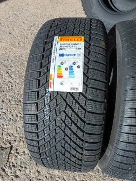 Гуми Зимни 285/45R21, снимка 3