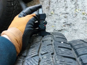 Гуми Зимни 205/65R16, снимка 3