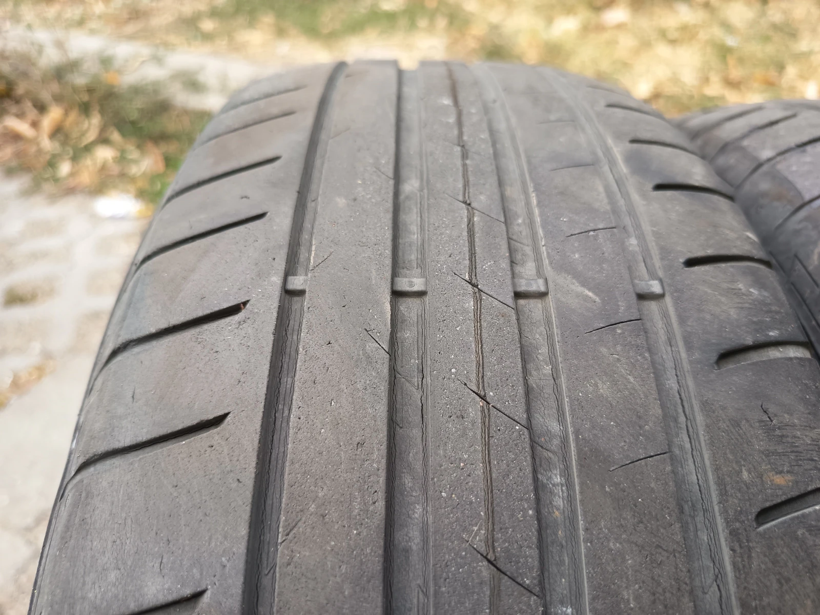Гуми Летни 185/60R15, снимка 2 - Гуми и джанти - 56191946