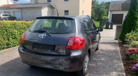 Toyota Auris, снимка 2