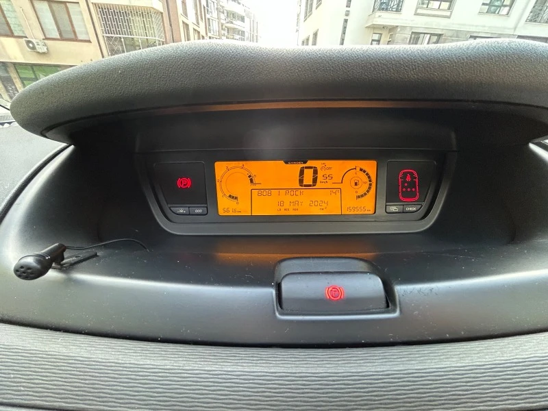 Citroen C4 Picasso HDI, снимка 7 - Автомобили и джипове - 47183112