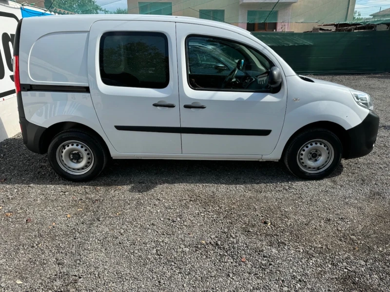 Renault Kangoo 1.5dCI 90кс/ГЕРМАНИЯ/143800км./ПЪЛ.ИСТОР.РЕНО/ОБСЛ, снимка 4 - Автомобили и джипове - 47340593