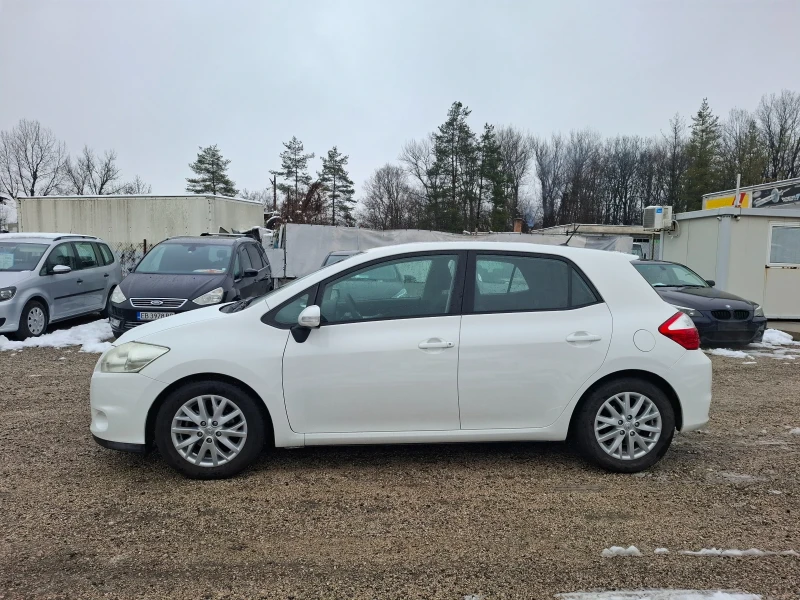 Toyota Auris, снимка 9 - Автомобили и джипове - 48281028