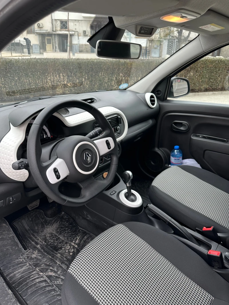 Renault Twingo E-Tech В Гаранция, снимка 8 - Автомобили и джипове - 49284422