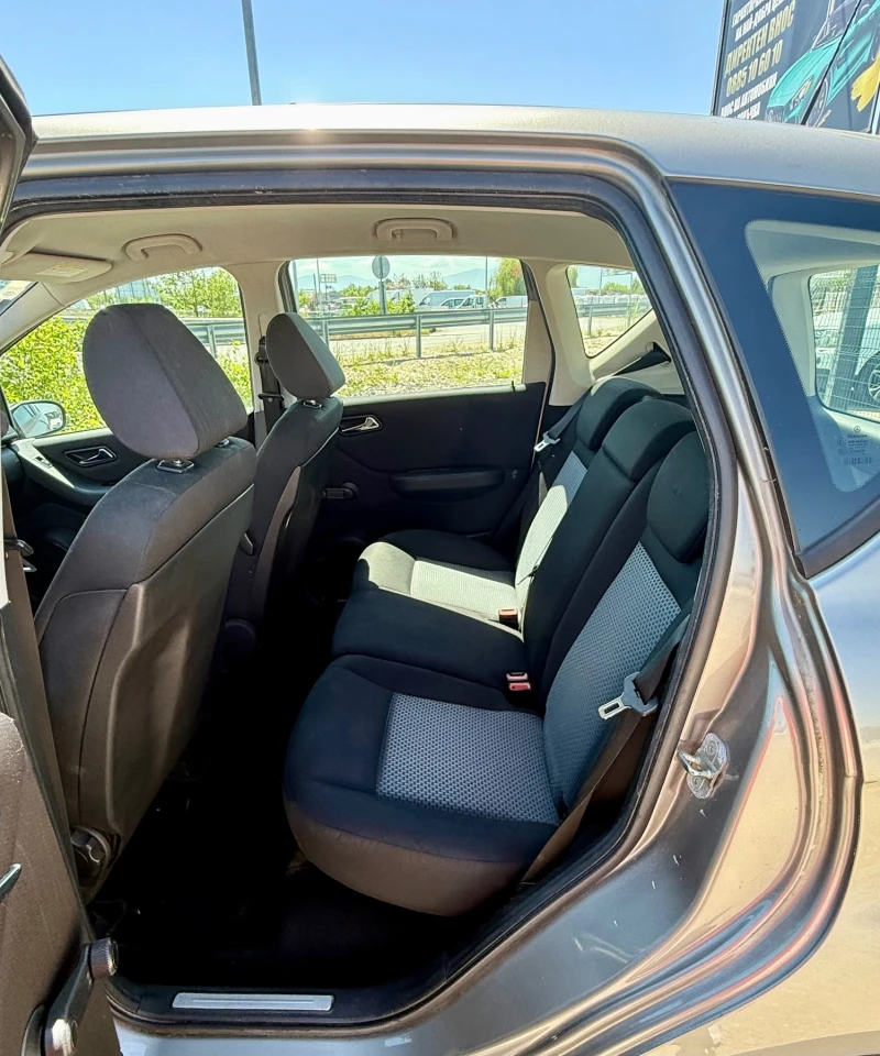 Mercedes-Benz A 180 2.0 CDI, снимка 11 - Автомобили и джипове - 50142881