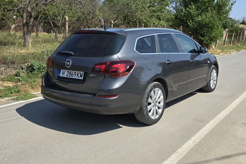 Opel Astra 1.7CDTI , снимка 4 - Автомобили и джипове - 52497218