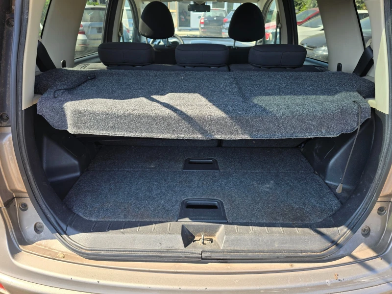 Nissan Note 1.4i ПЕРФЕКТЕН, снимка 16 - Автомобили и джипове - 53086190