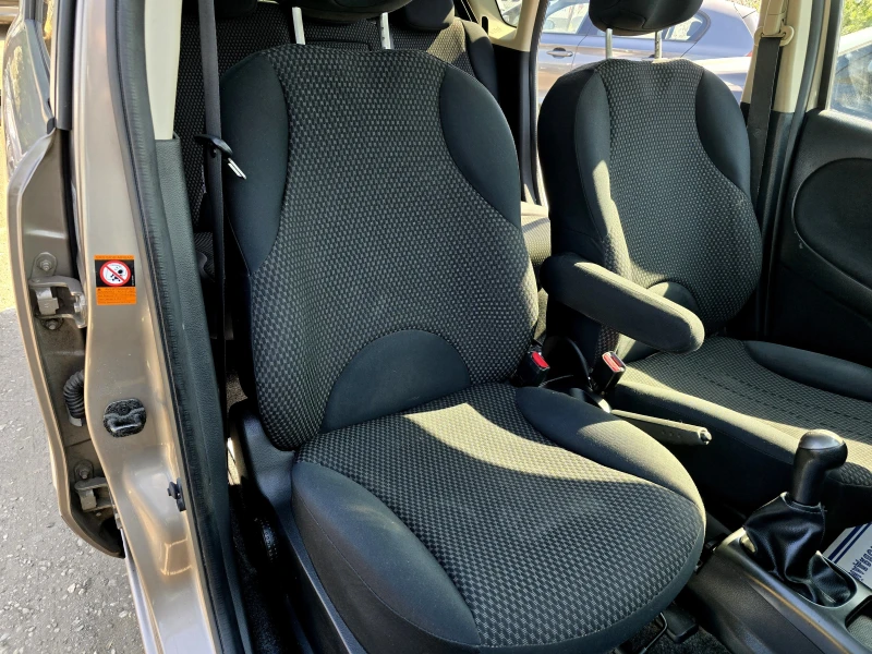 Nissan Note 1.4i ПЕРФЕКТЕН, снимка 10 - Автомобили и джипове - 53086190