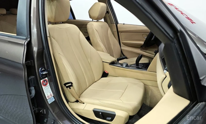 BMW 320, снимка 10 - Автомобили и джипове - 53248950