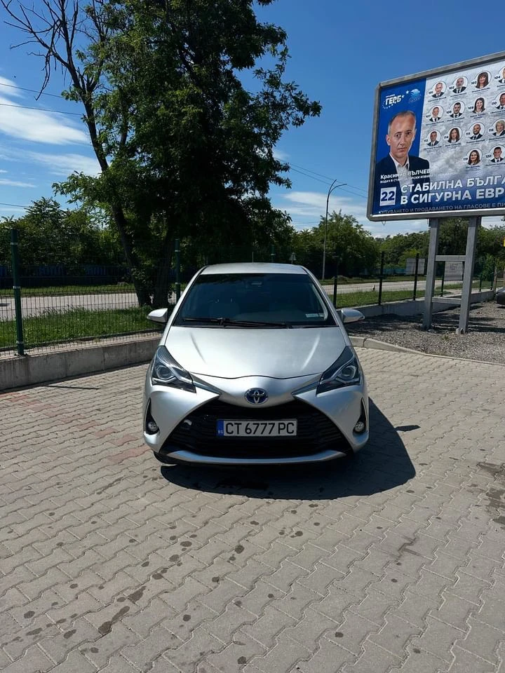 Toyota Yaris, снимка 7 - Автомобили и джипове - 48285331