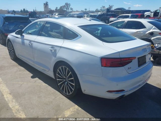 Audi A5 2.0T* Premium* ЦЕНА ДО БЪЛГАРИЯ* АВТО КРЕДИТ* , снимка 3 - Автомобили и джипове - 49545258