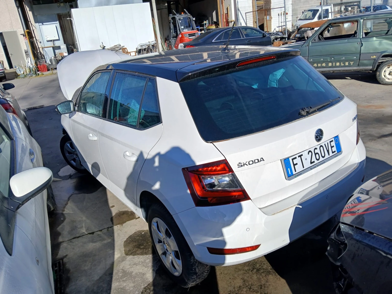 Skoda Fabia 1.0MPI TIP CHY - изображение 7