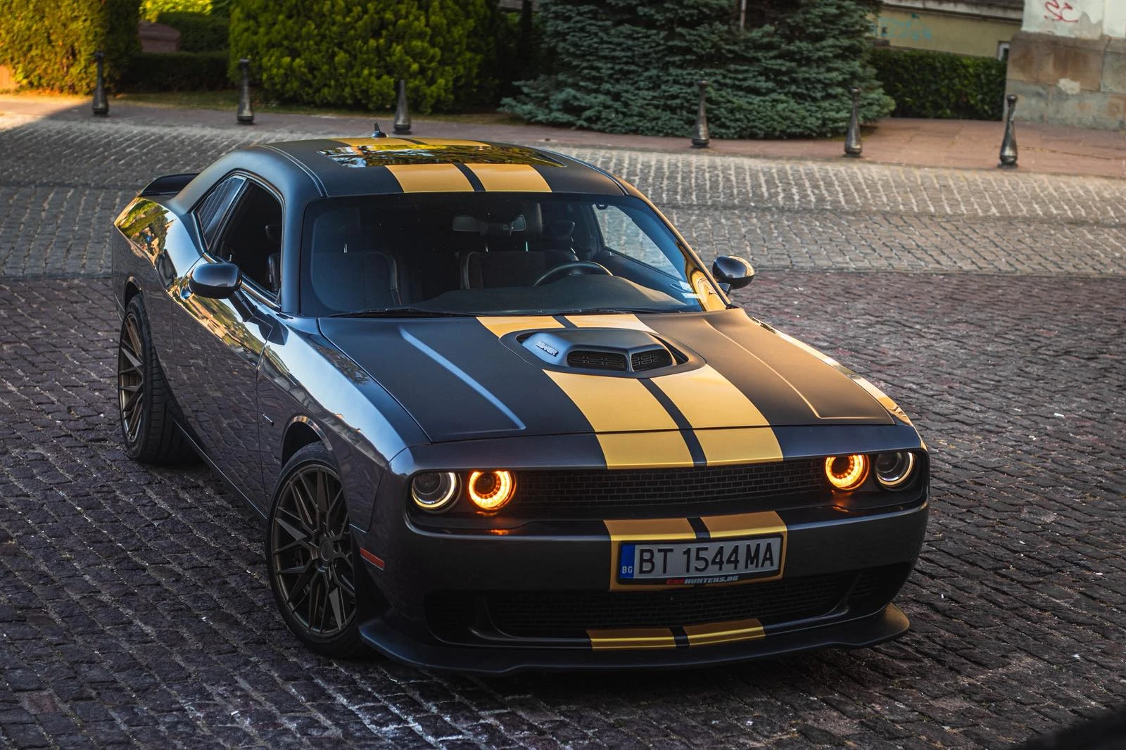 Dodge Challenger 5.7 HEMI с SHAKER - изображение 2