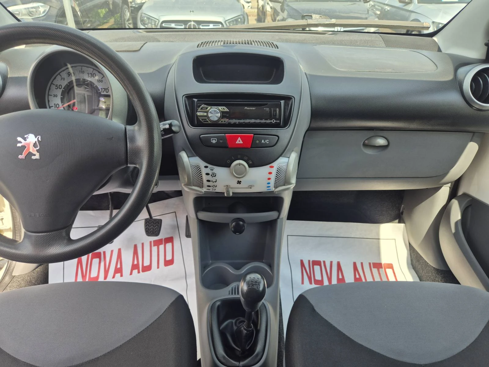 Peugeot 107 1.0i-130000км - изображение 10