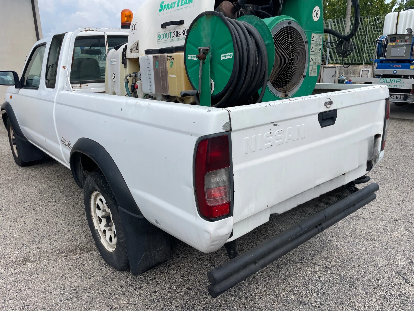 Nissan Pickup KING CAB ITALIY БЕЗ РЪЖДА 4х4 - изображение 5
