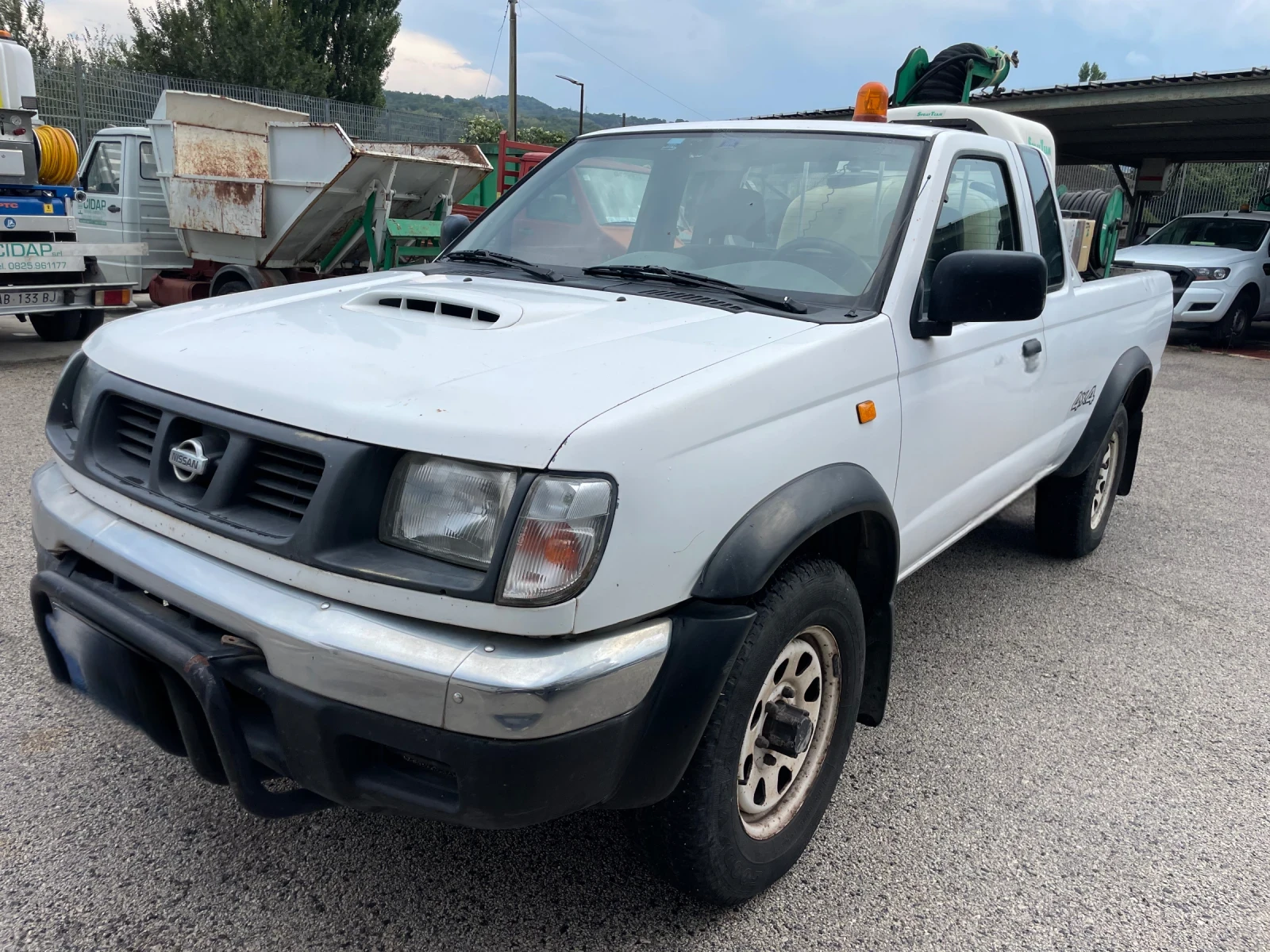 Nissan Pickup KING CAB ITALIY БЕЗ РЪЖДА 4х4 - изображение 4