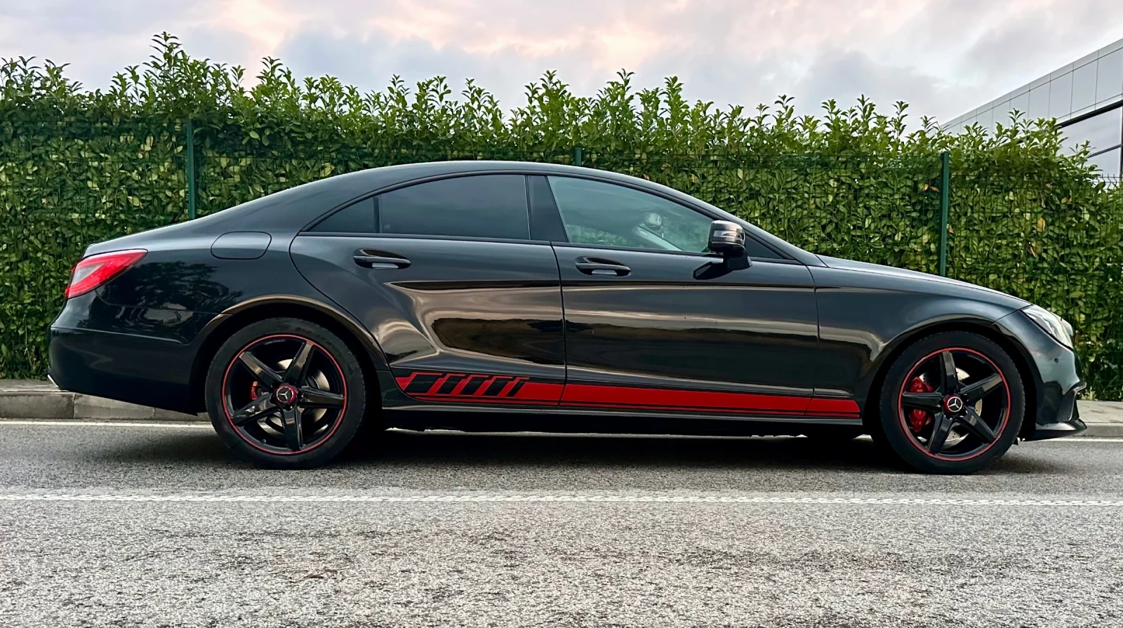 Mercedes-Benz CLS 350 Facelift* 4MATIC* AMG - изображение 2
