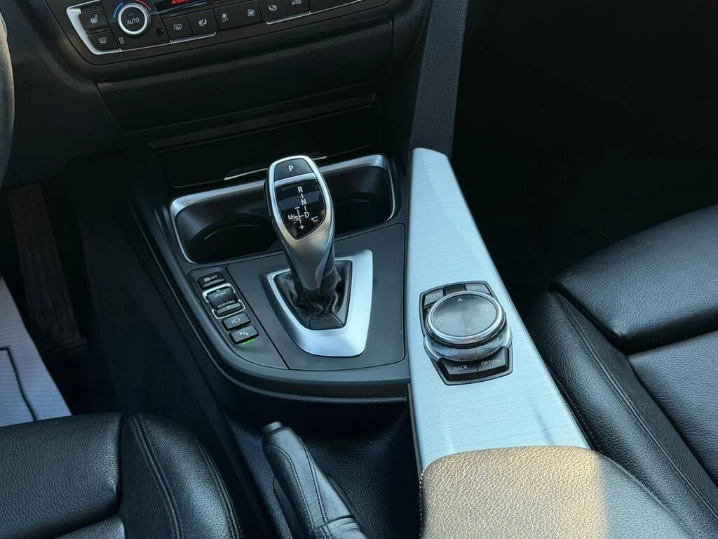 BMW 335 xDrive * Harman Kardon* * АвтоКредит* (ЦЕНА ДО БГ) - изображение 8