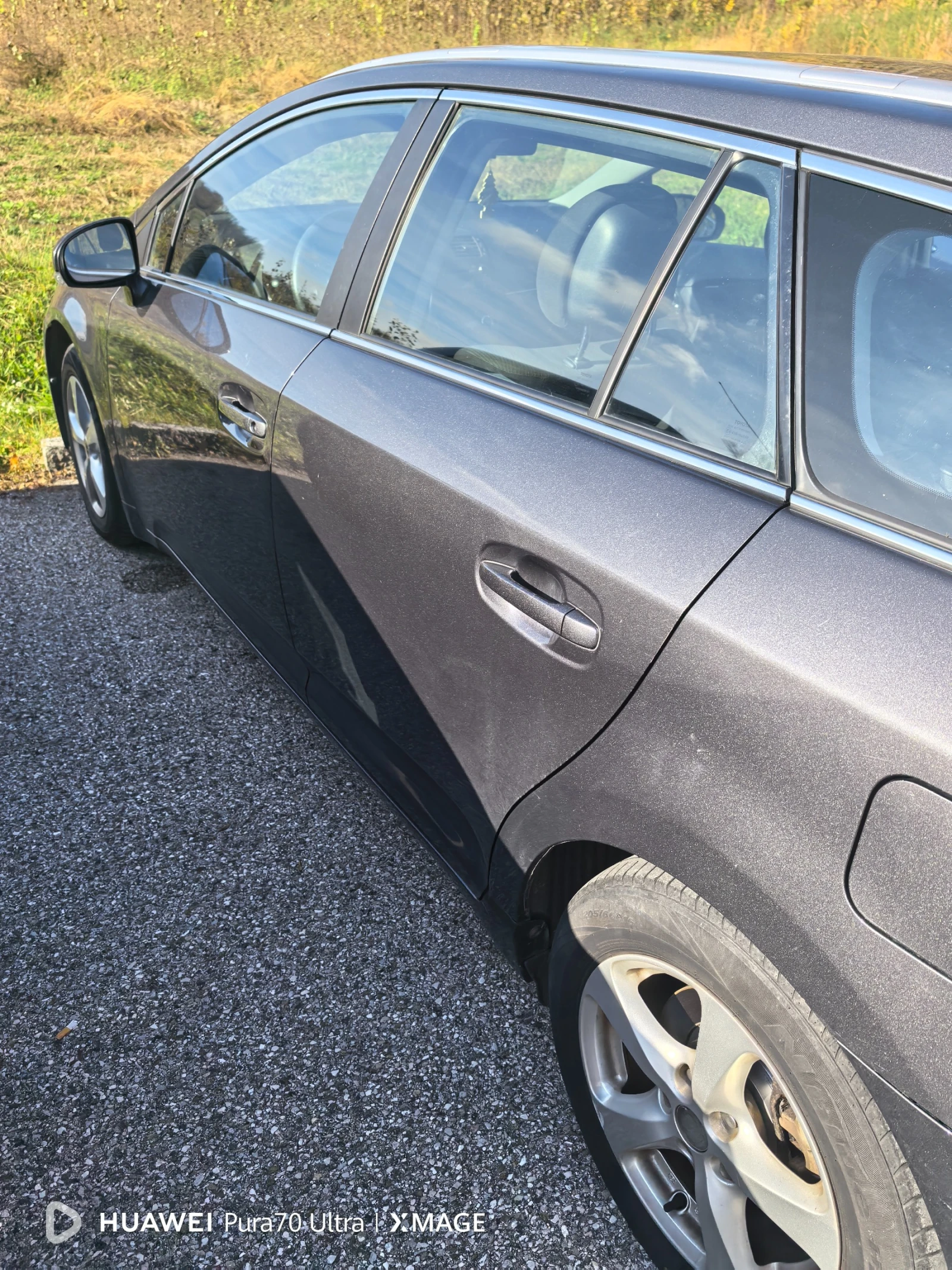 Toyota Avensis  - изображение 3