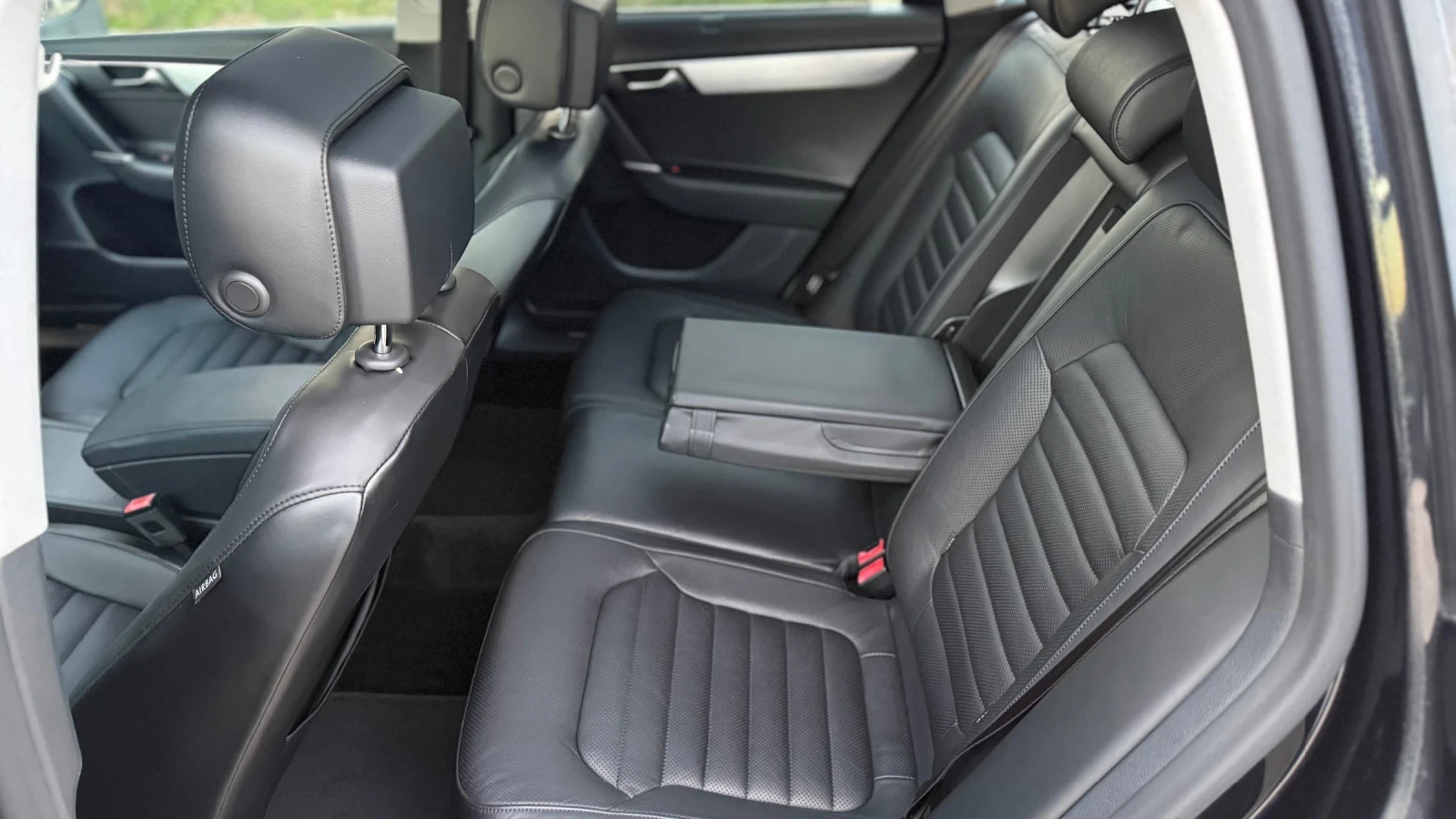 VW Passat HIGHLINE 4 MOTION ОБДУХВАНЕ ПОДГРЕВ КАМЕРА , снимка 16 - Автомобили и джипове - 53403066