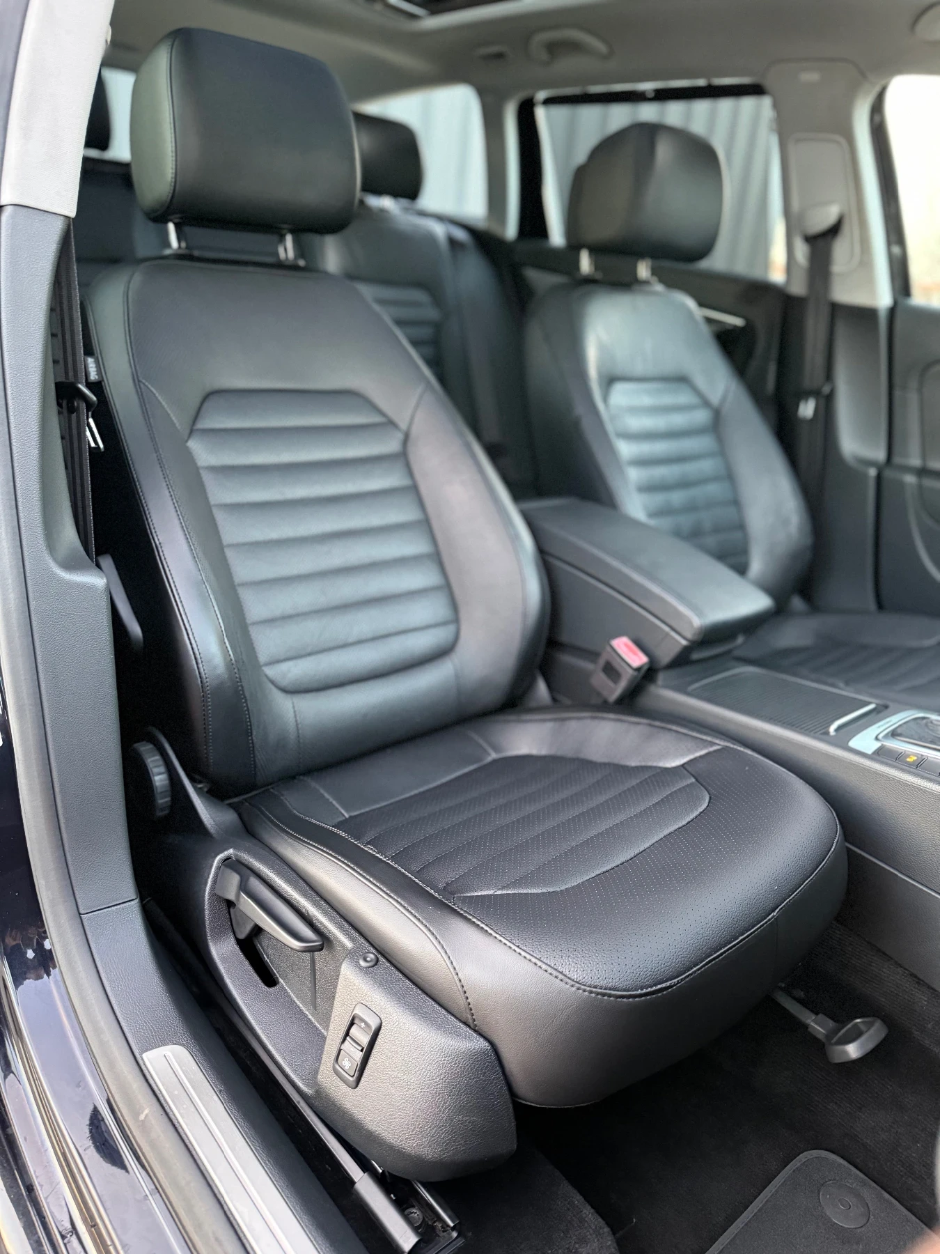 VW Passat HIGHLINE 4 MOTION ОБДУХВАНЕ ПОДГРЕВ КАМЕРА , снимка 14 - Автомобили и джипове - 53403066