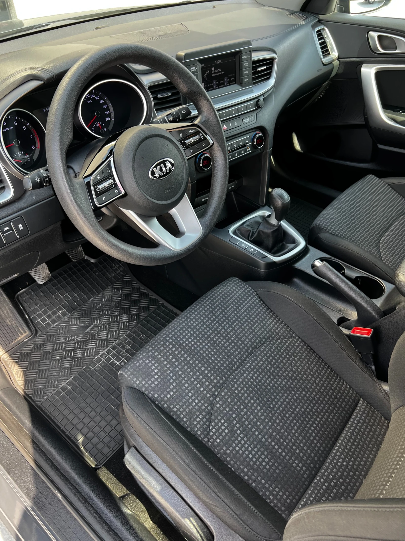 Kia Ceed, снимка 10 - Автомобили и джипове - 53873090