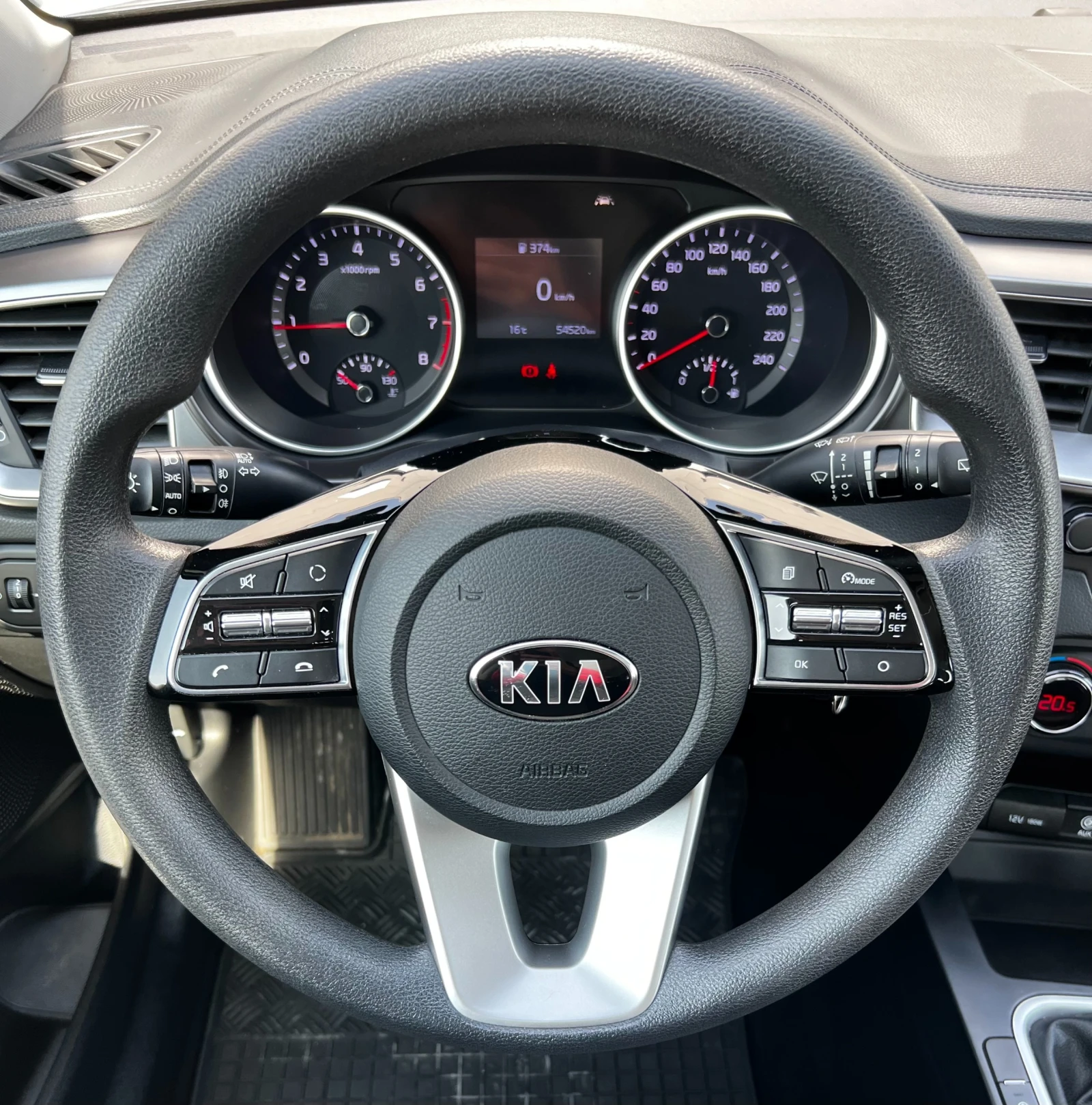 Kia Ceed, снимка 14 - Автомобили и джипове - 53873090