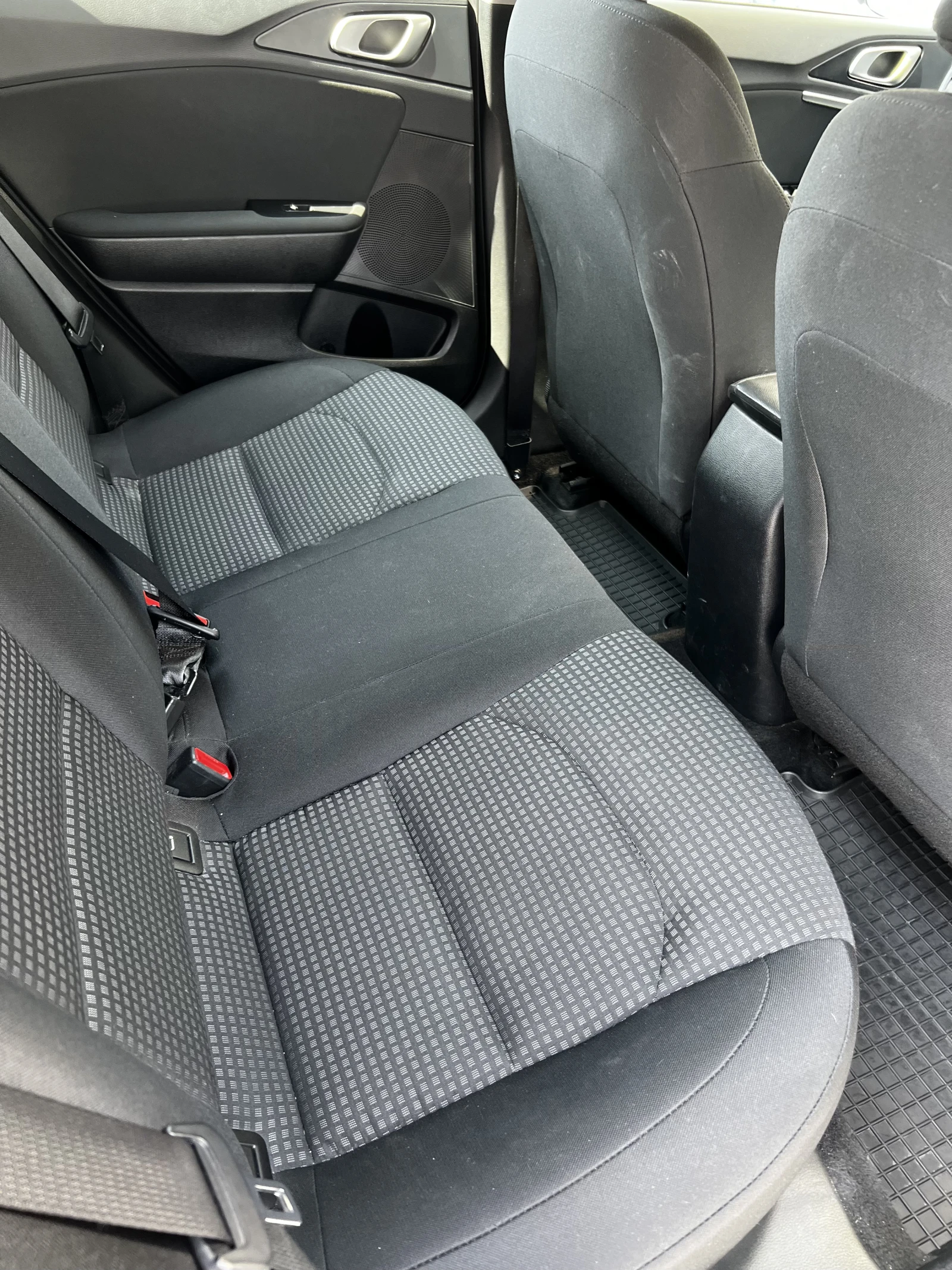 Kia Ceed, снимка 13 - Автомобили и джипове - 53873090