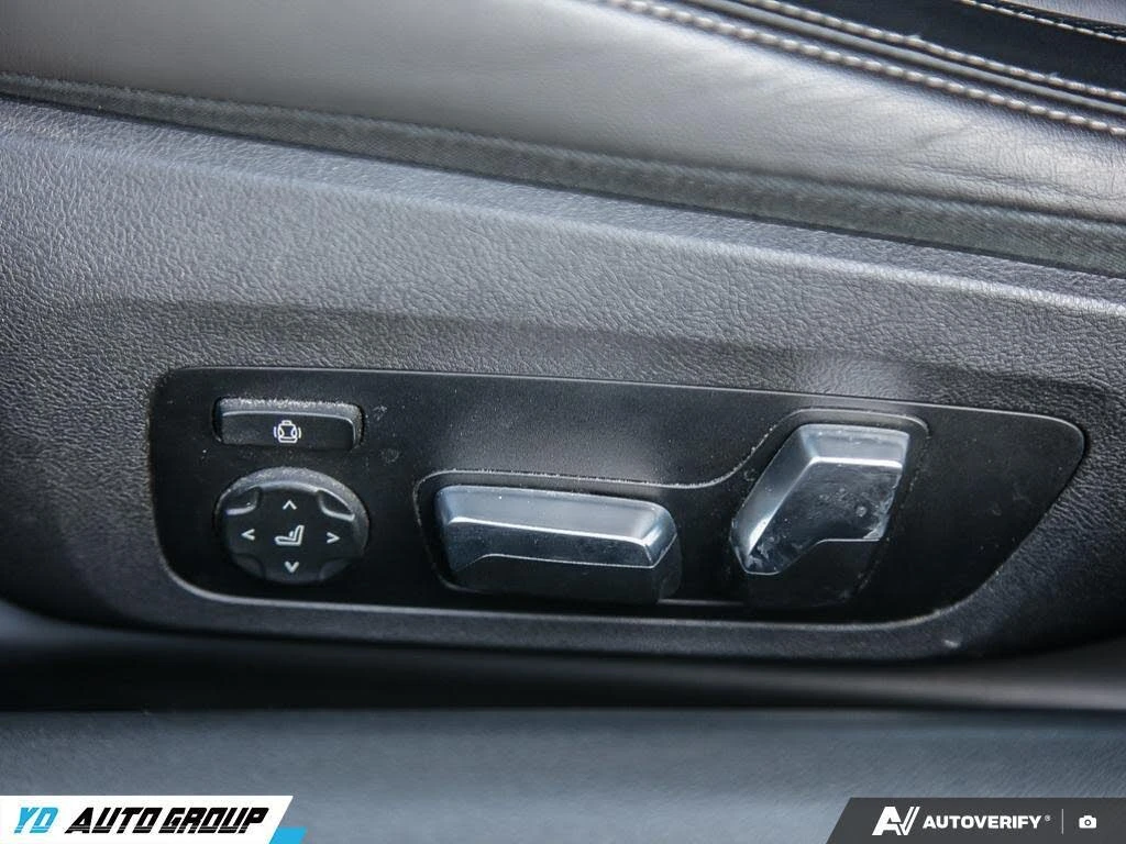 BMW 850 I * M-Package* * HeadUp* AвтоКредит* (ЦЕНА ДО БГ), снимка 16 - Автомобили и джипове - 53905104