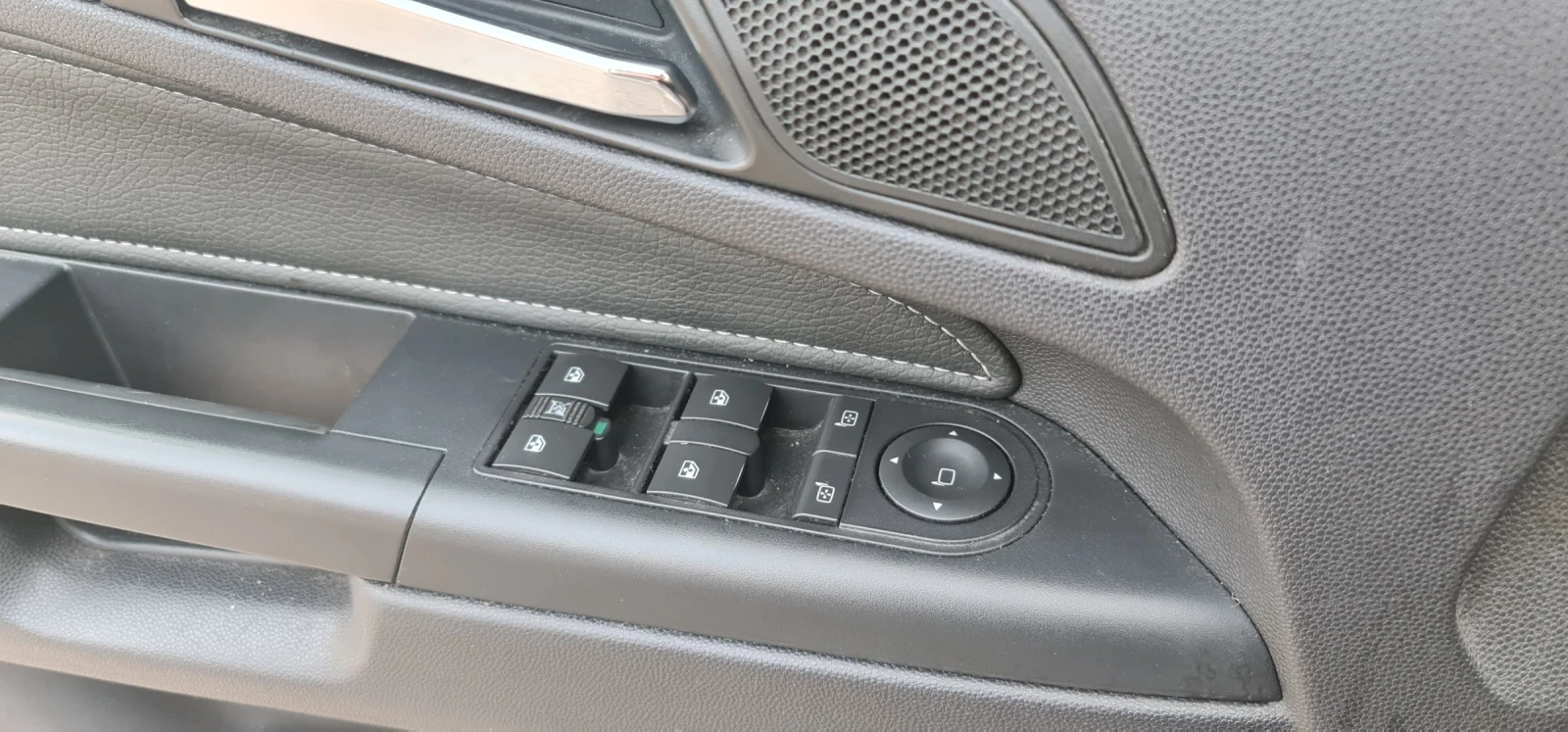 Opel Zafira, снимка 7 - Автомобили и джипове - 54071530