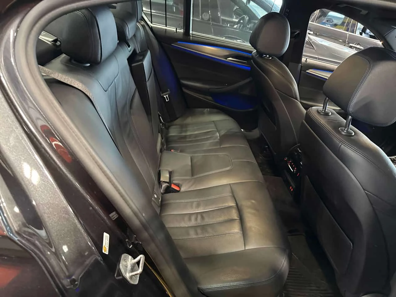 BMW 540 * 540i xDrive * HARMAN/KARDON* AMBIENTNO* , снимка 10 - Автомобили и джипове - 54152926