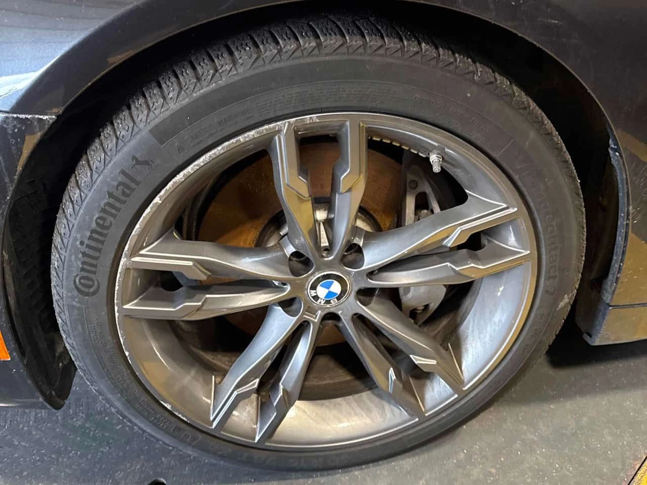 BMW 540 * 540i xDrive * HARMAN/KARDON* AMBIENTNO* , снимка 6 - Автомобили и джипове - 54152926