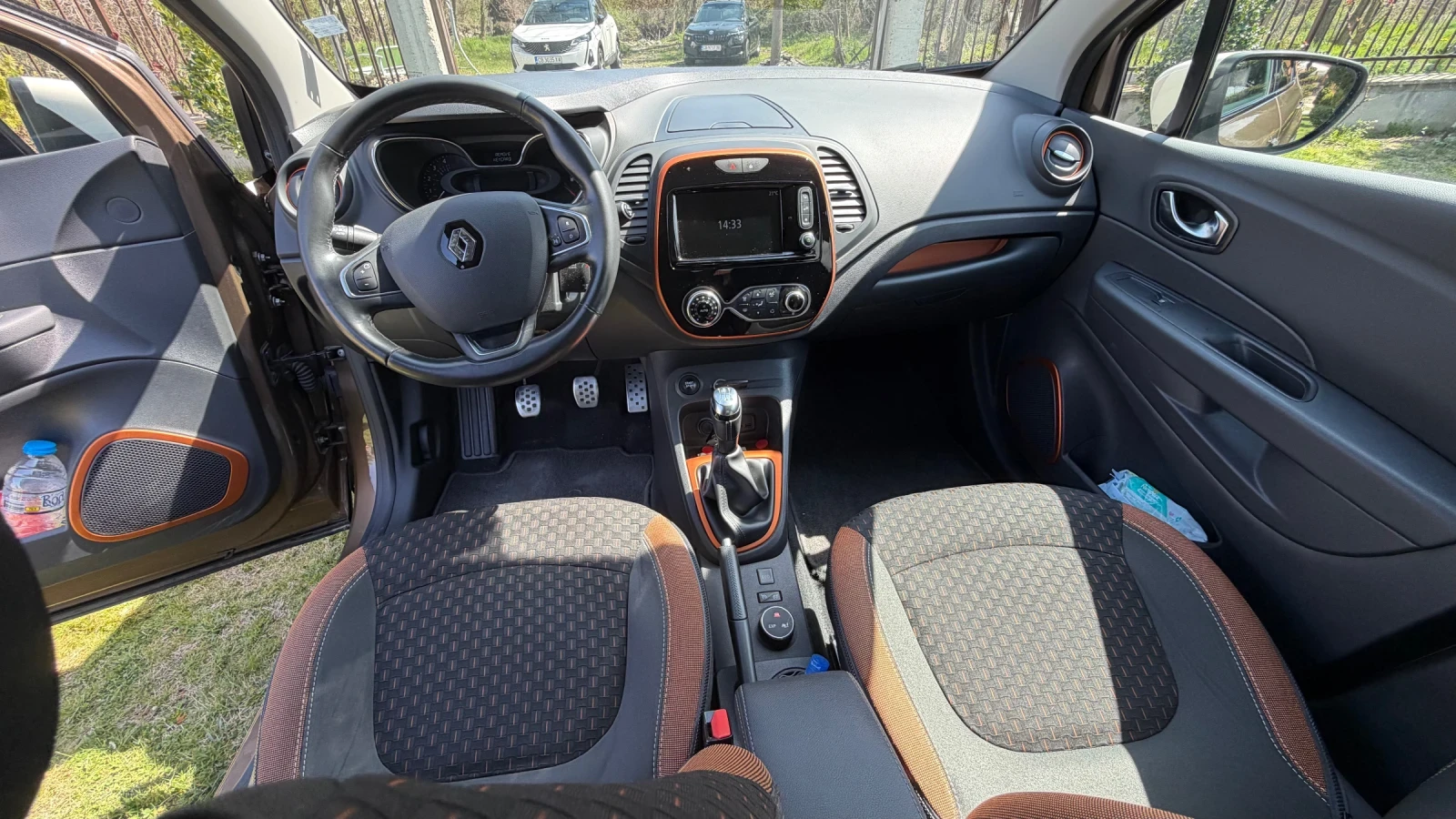 Renault Captur Intense, снимка 14 - Автомобили и джипове - 54172897