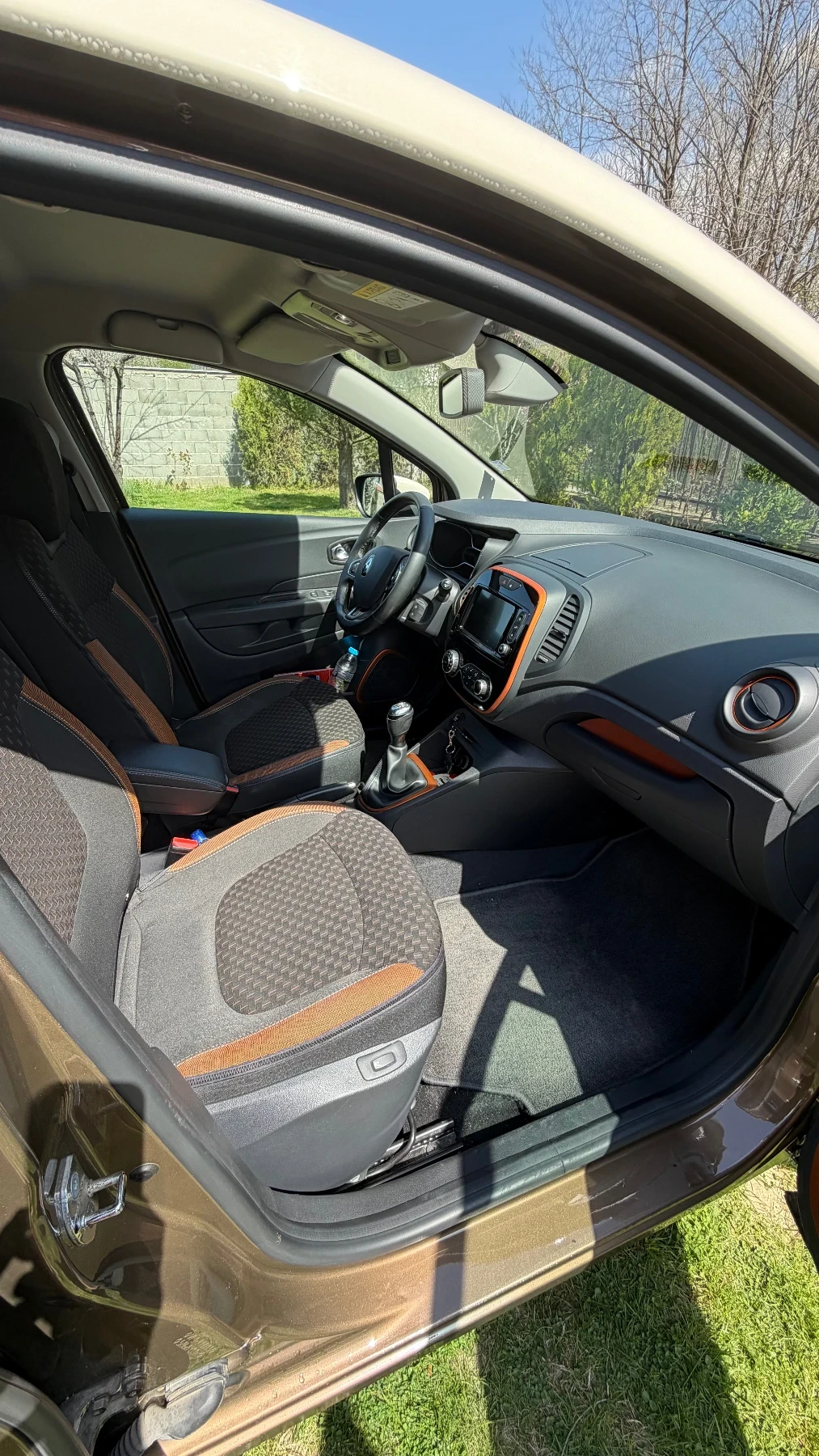 Renault Captur Intense, снимка 11 - Автомобили и джипове - 54172897