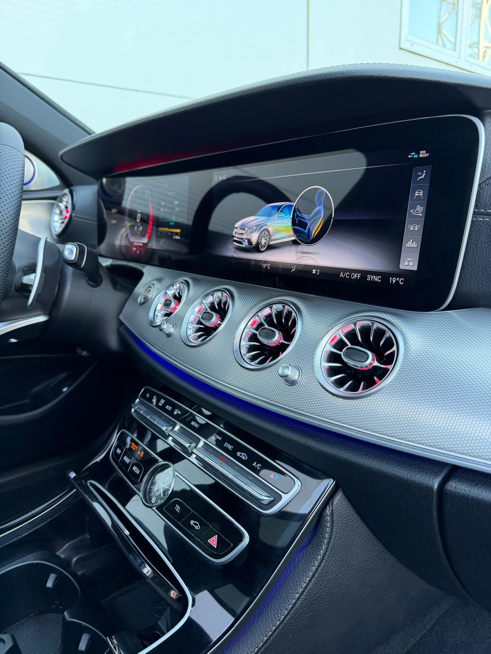 Mercedes-Benz E 220 Серв.ист., Facelift 6.3 AMG пакет, снимка 10 - Автомобили и джипове - 54335662