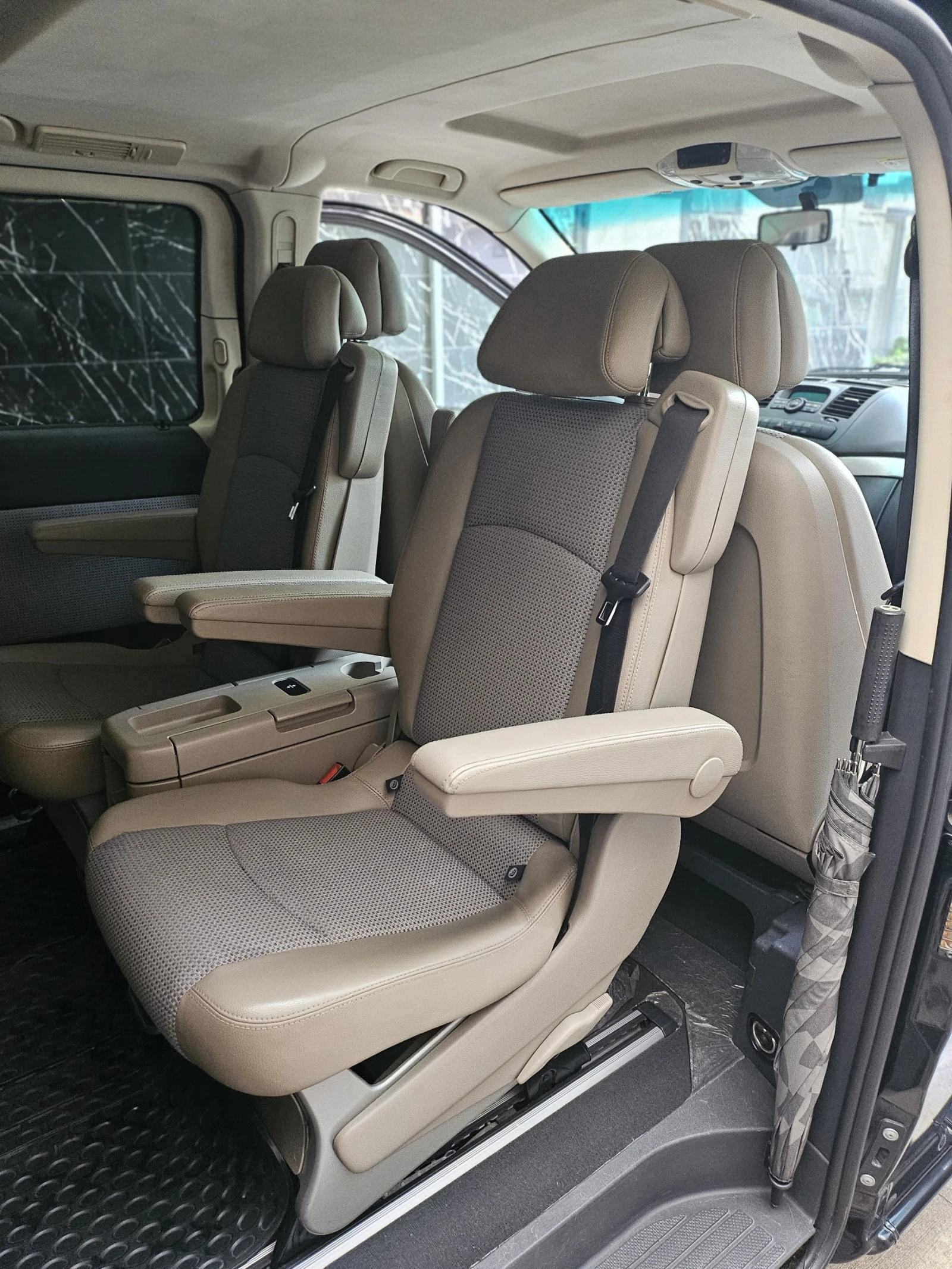 Mercedes-Benz Viano 2.2 CDI TRE/L, снимка 13 - Автомобили и джипове - 54410400