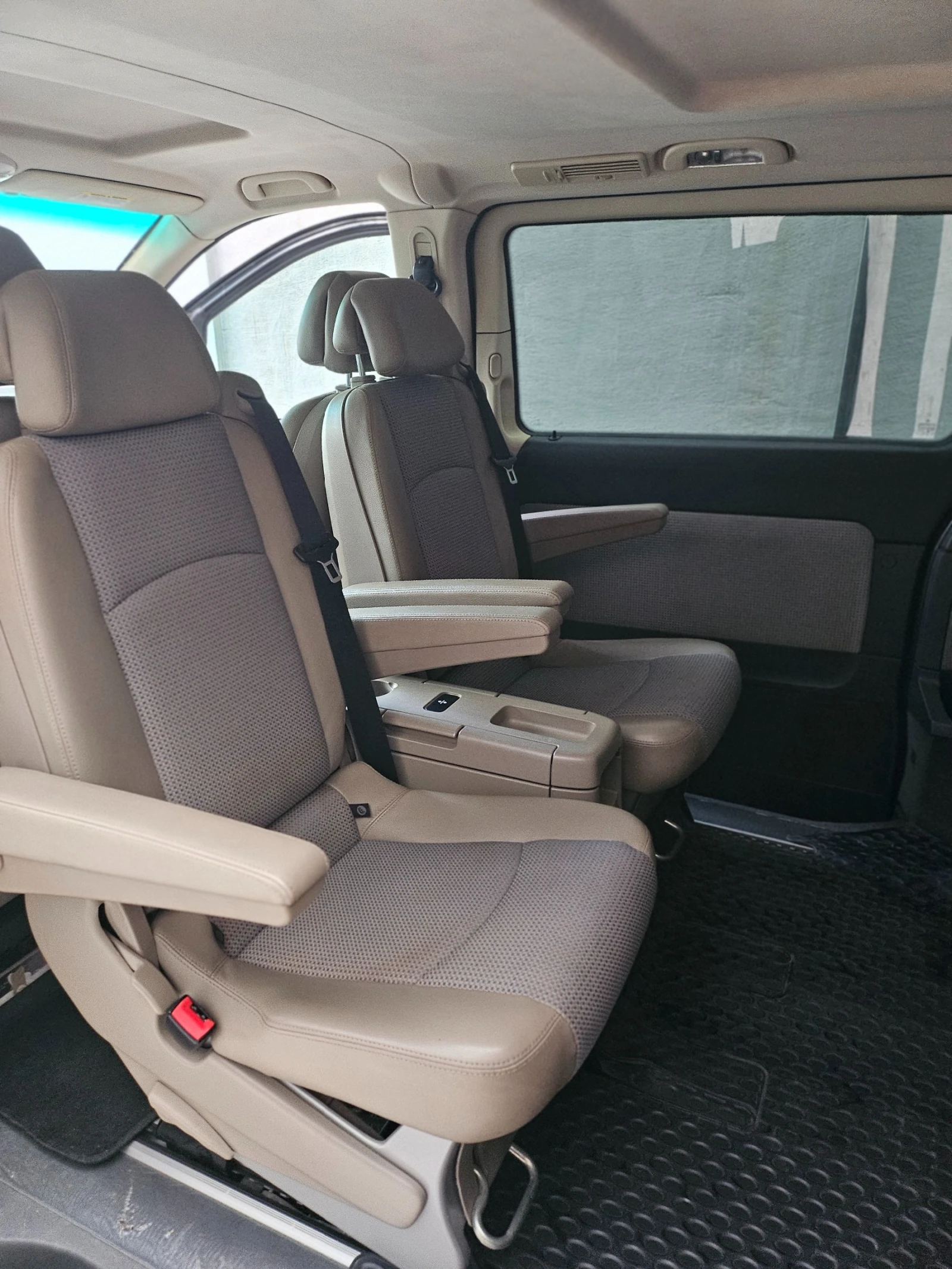 Mercedes-Benz Viano 2.2 CDI TRE/L, снимка 12 - Автомобили и джипове - 54410400