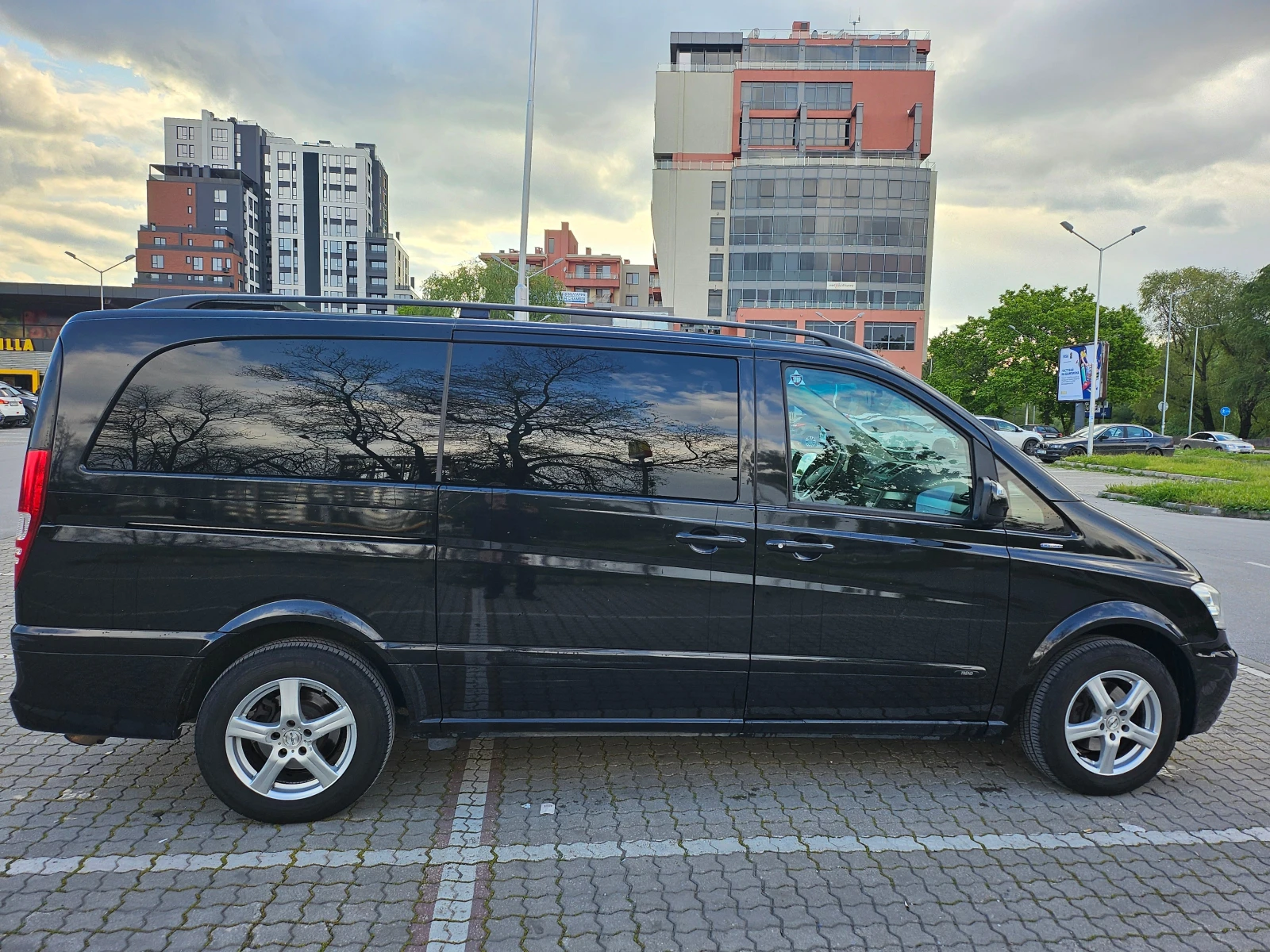 Mercedes-Benz Viano 2.2 CDI TRE/L, снимка 2 - Автомобили и джипове - 54410400