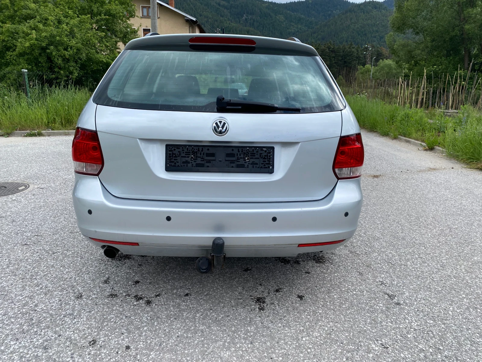 VW Golf 1.6tdi 105кс., снимка 6 - Автомобили и джипове - 54935528