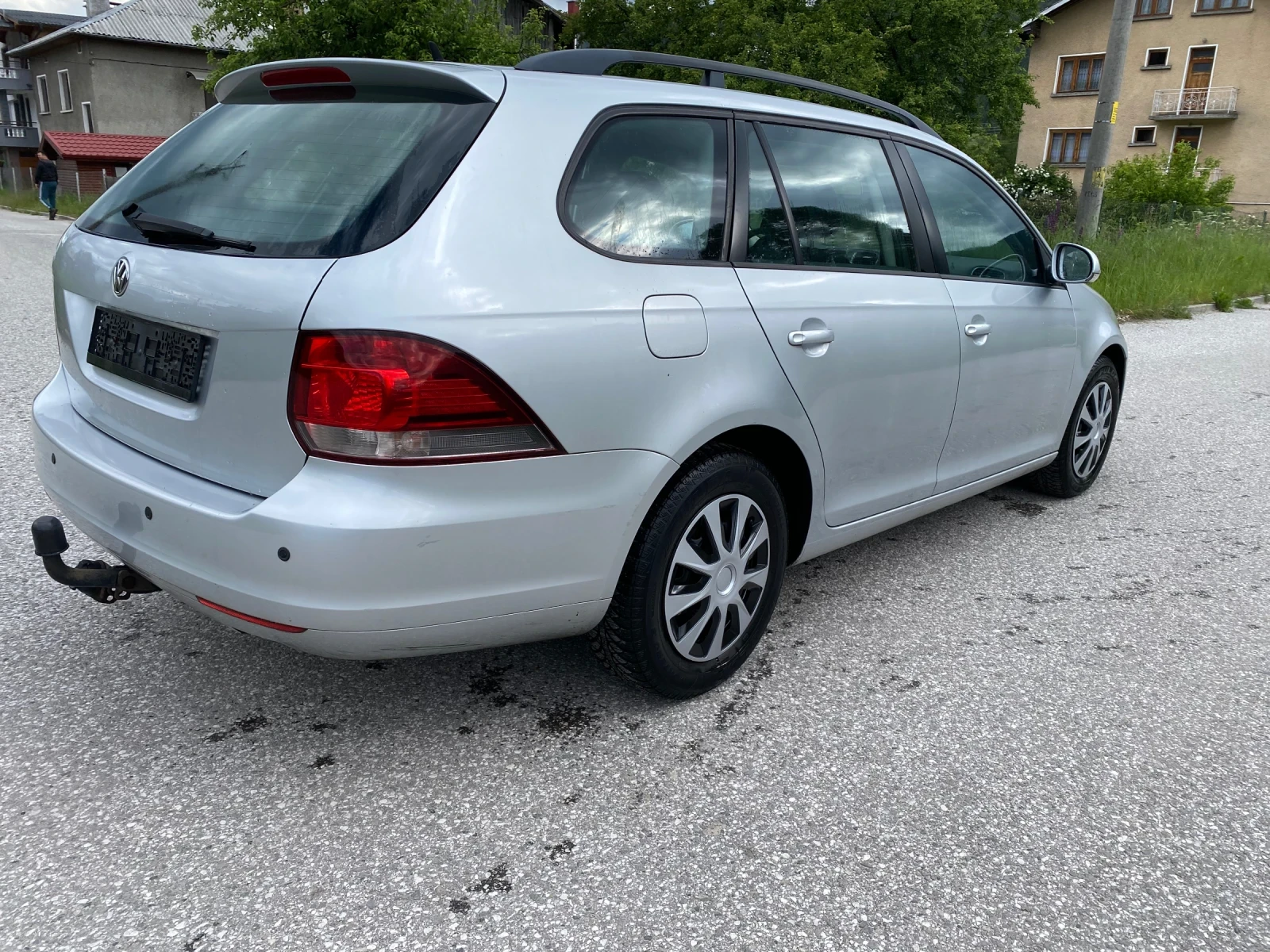 VW Golf 1.6tdi 105кс., снимка 7 - Автомобили и джипове - 54935528