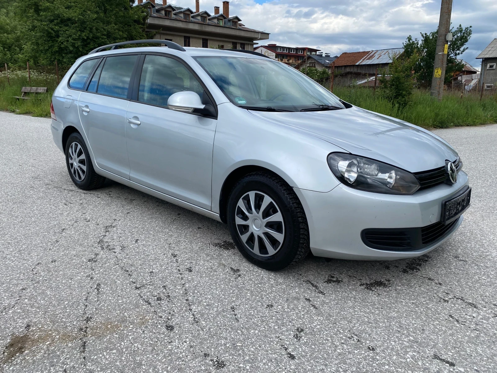 VW Golf 1.6tdi 105кс., снимка 2 - Автомобили и джипове - 54935528
