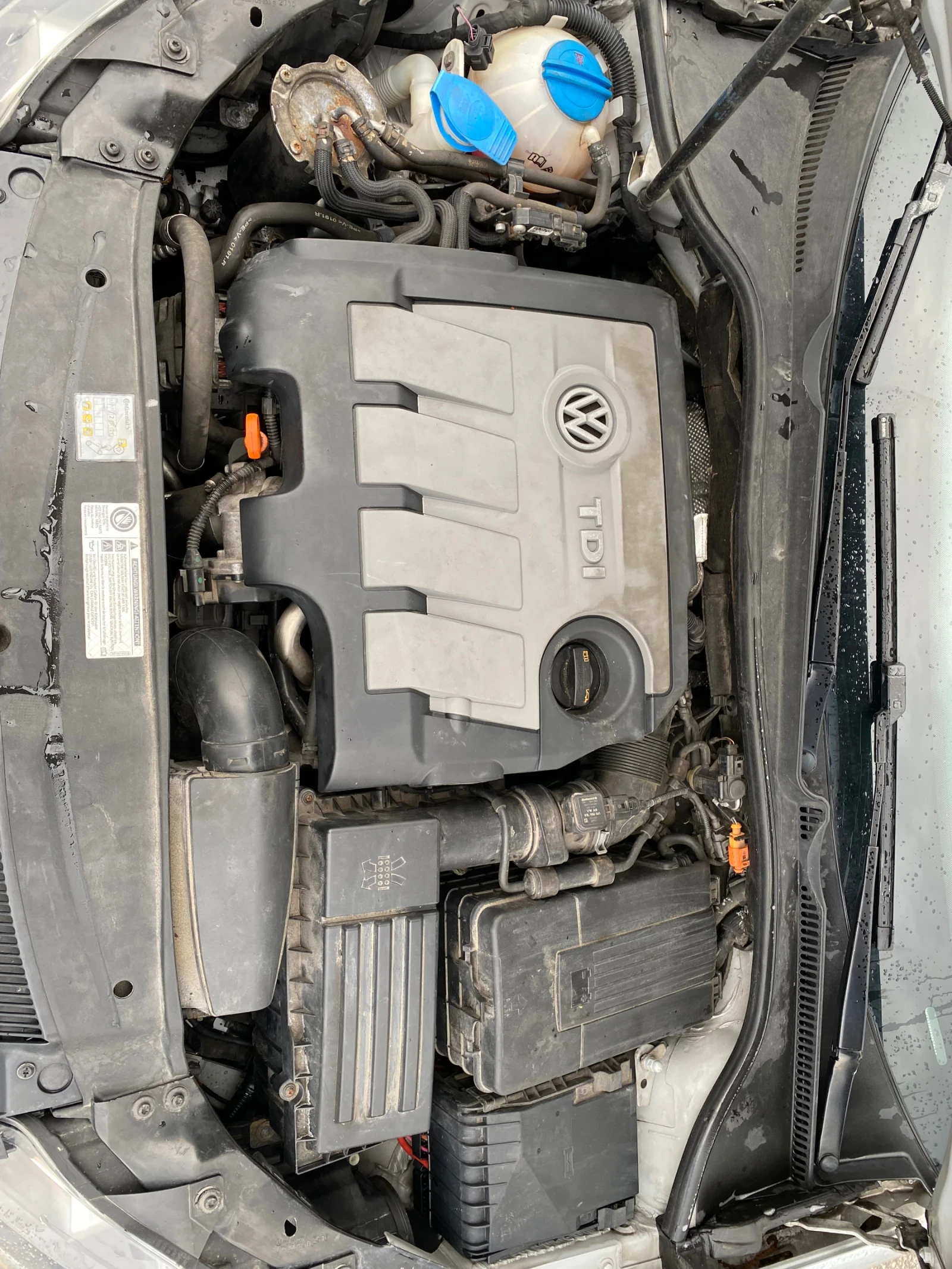 VW Golf 1.6tdi 105кс., снимка 11 - Автомобили и джипове - 54754635