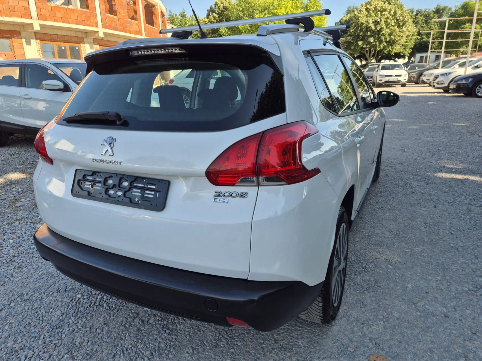 Peugeot 2008 1.6hdi+ Avtomat, снимка 4 - Автомобили и джипове - 54995133