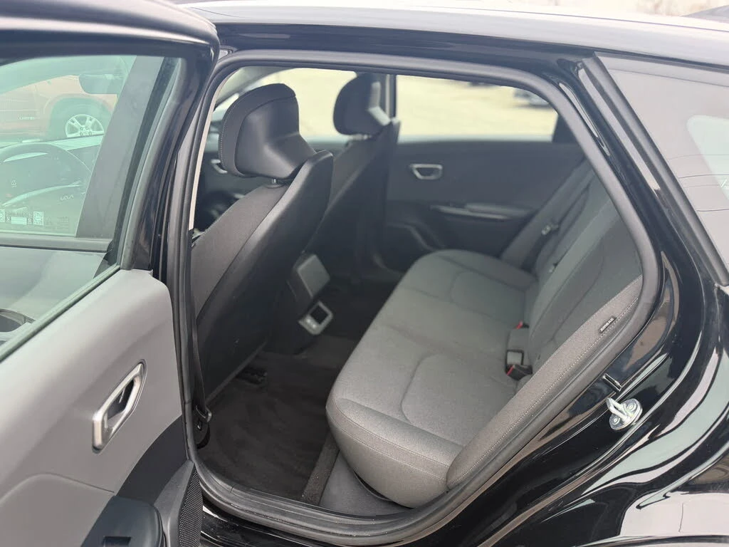 Kia K4 2.0 LSX FWD , снимка 6 - Автомобили и джипове - 55086132