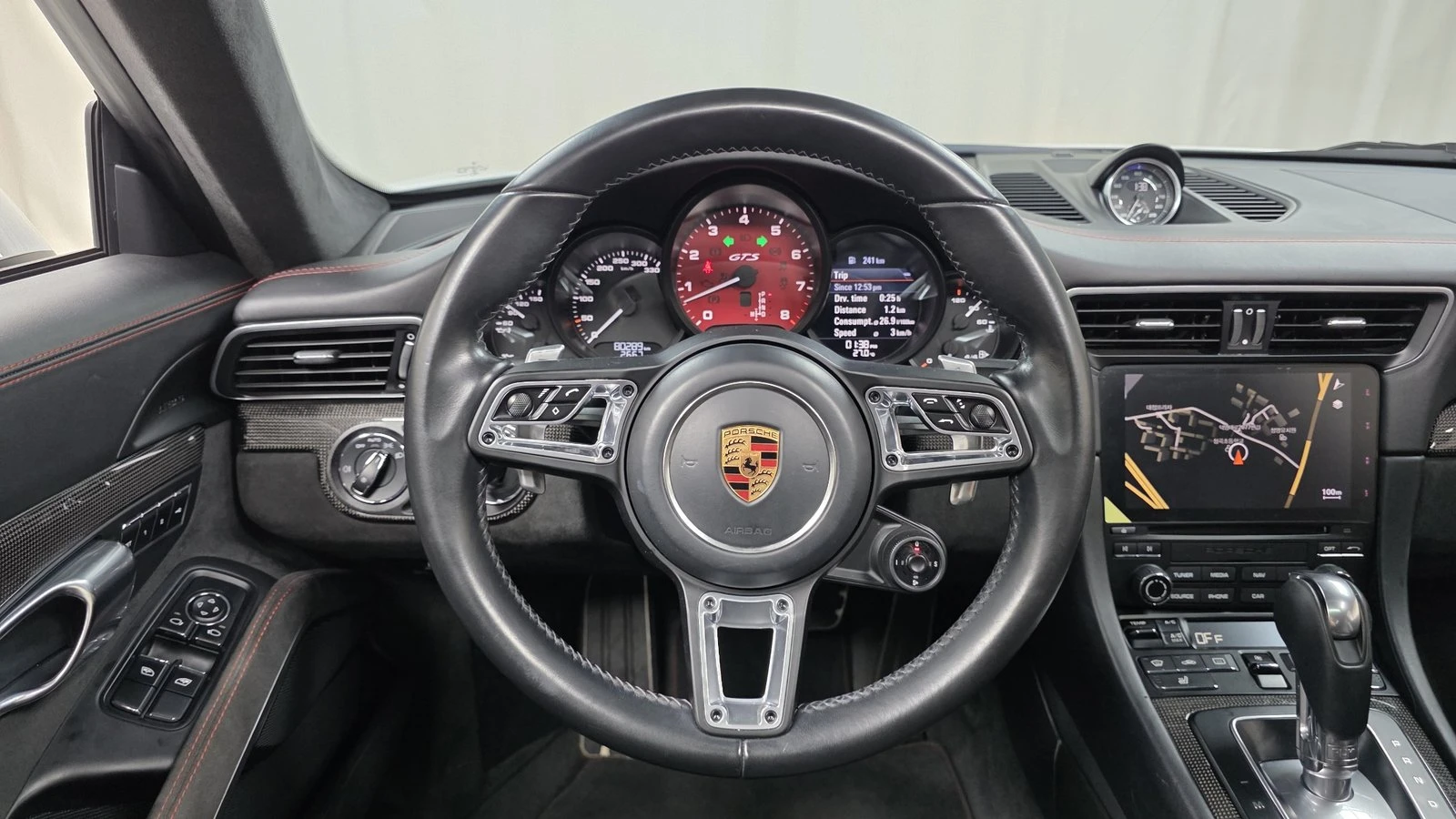 Porsche 911 Carrera GTS* ЛЮК* ПОДГРЕВ ВОЛАН* КРАЙНА ЦЕНА, снимка 14 - Автомобили и джипове - 55367105