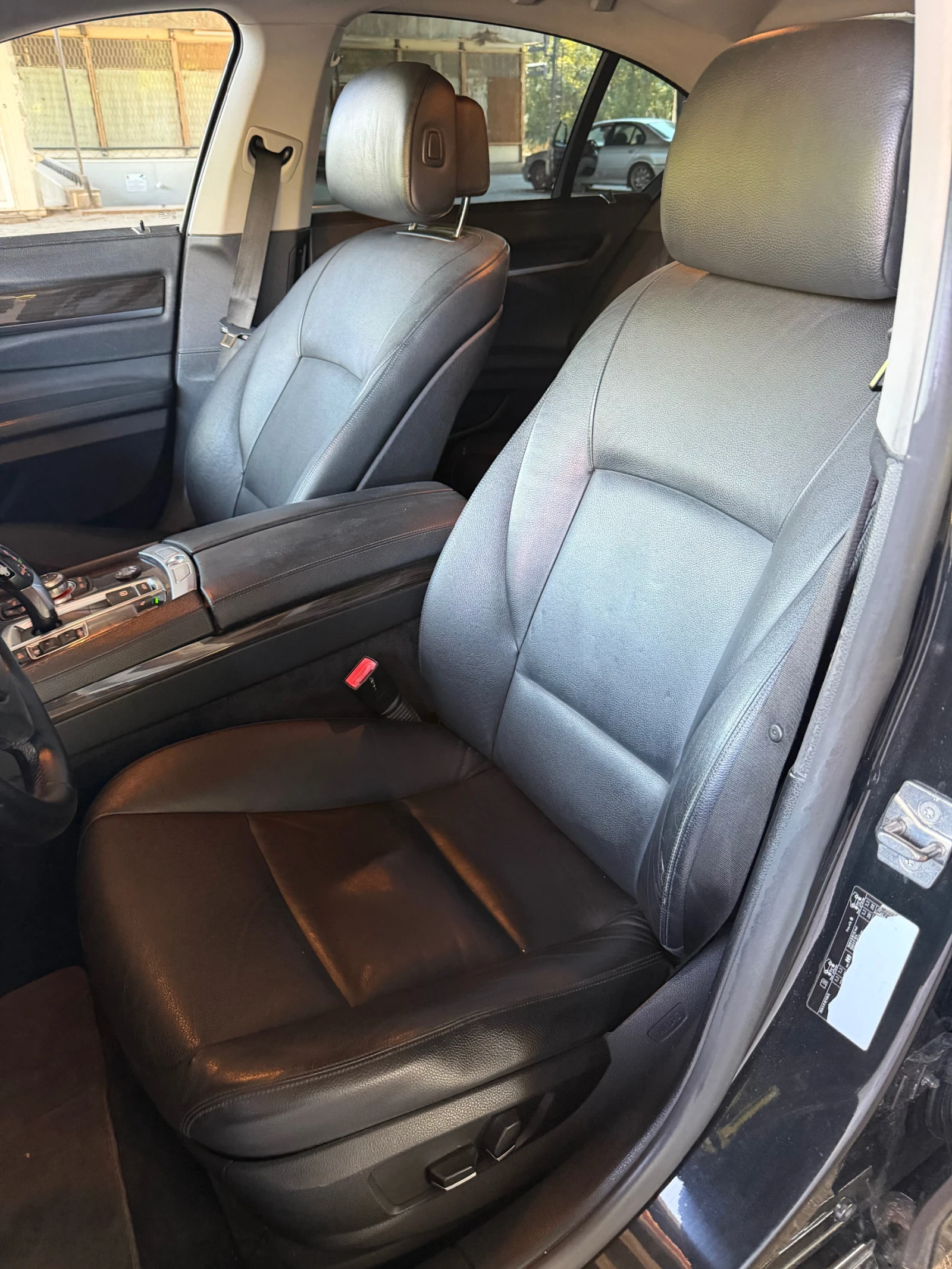 BMW 730 X Drive, снимка 9 - Автомобили и джипове - 55612983