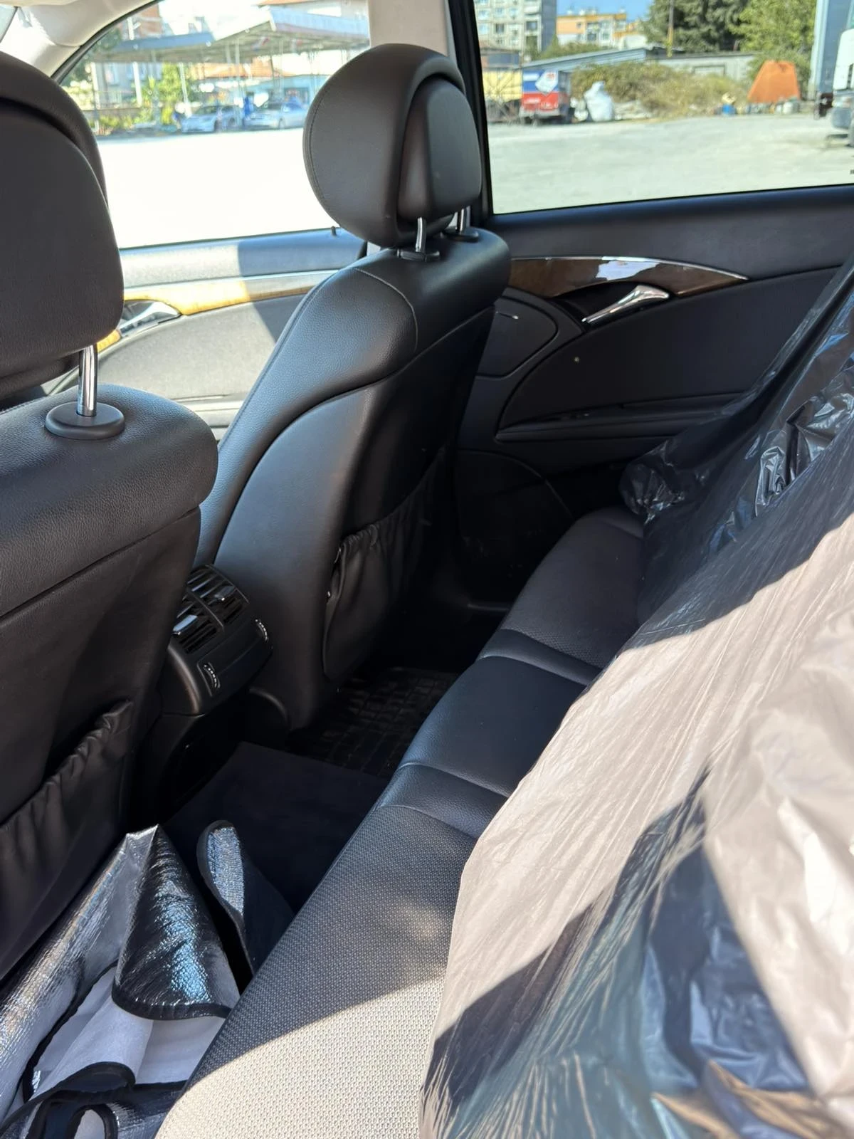 Mercedes-Benz E 220 Cdi Evo Avantgarde , снимка 12 - Автомобили и джипове - 55679218